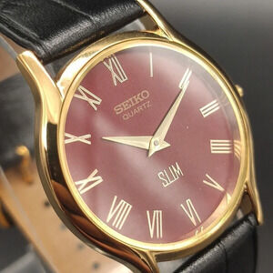 Vintage Style Seiko Quartz Mens Gold Watch & Red accents W/Leather Strap